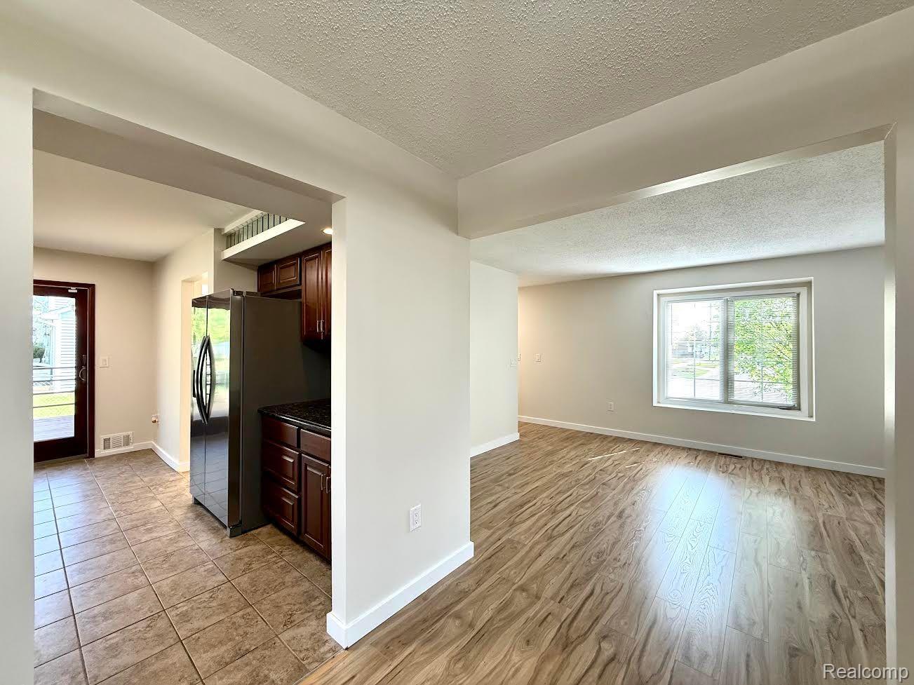 6505 POCAHONTAS Street