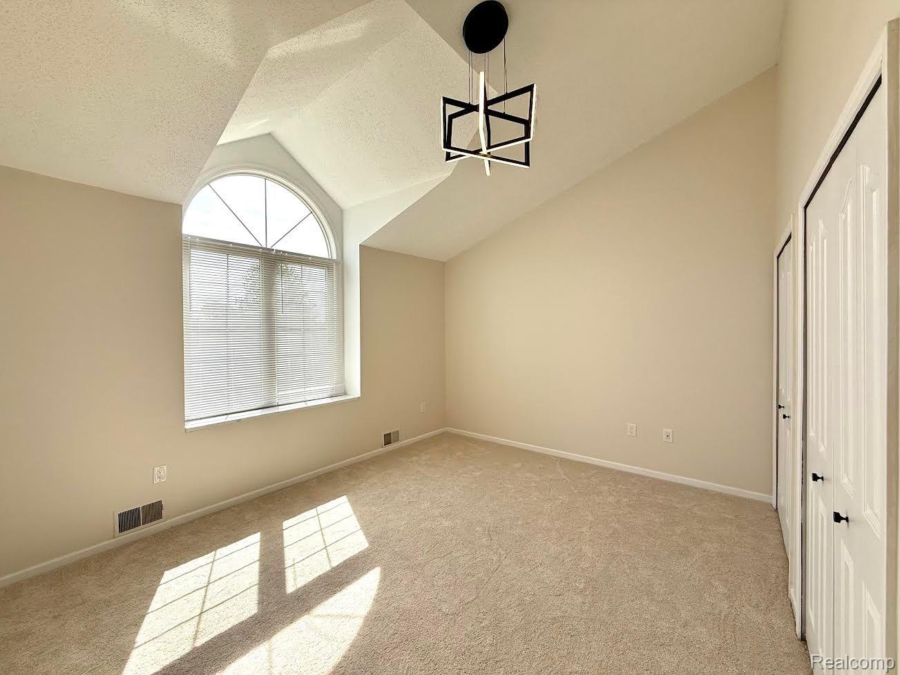 6505 POCAHONTAS Street