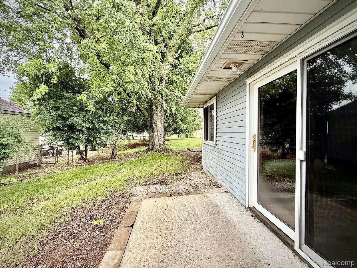 2526 Genes Drive