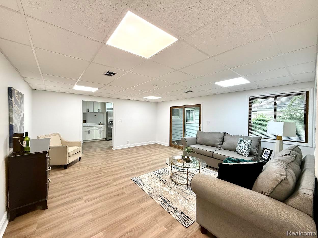 2526 Genes Drive