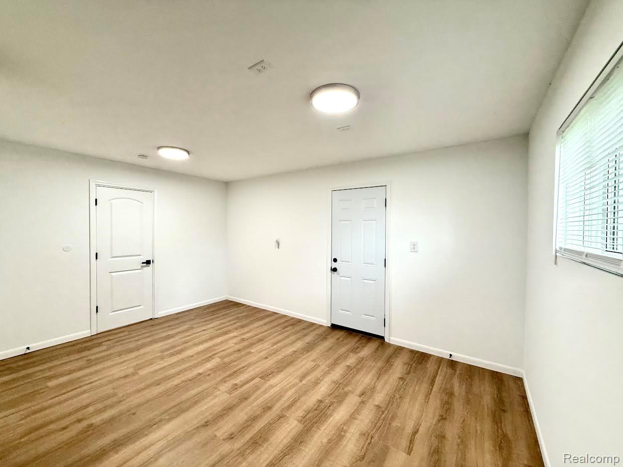 2526 Genes Drive