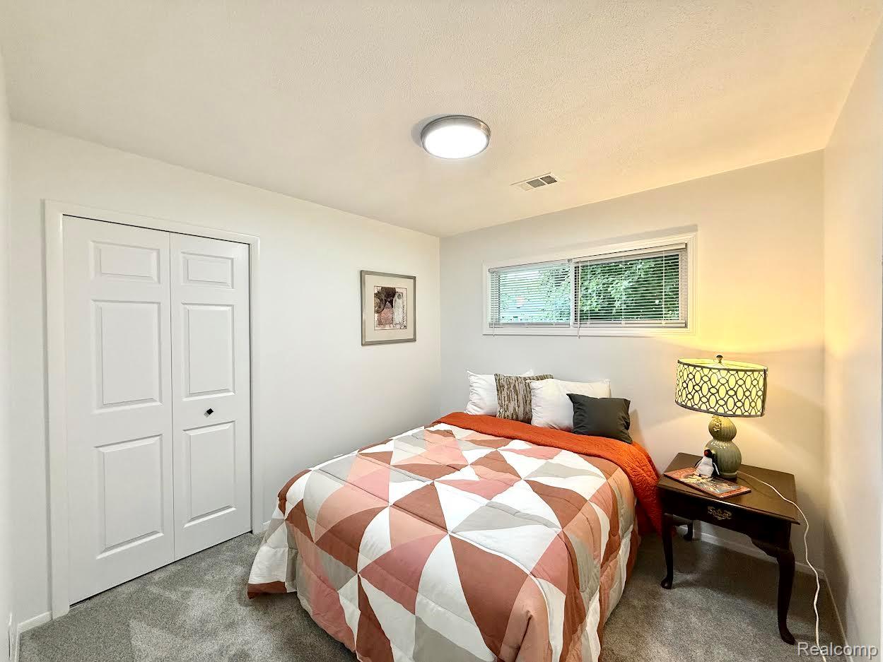 2526 Genes Drive