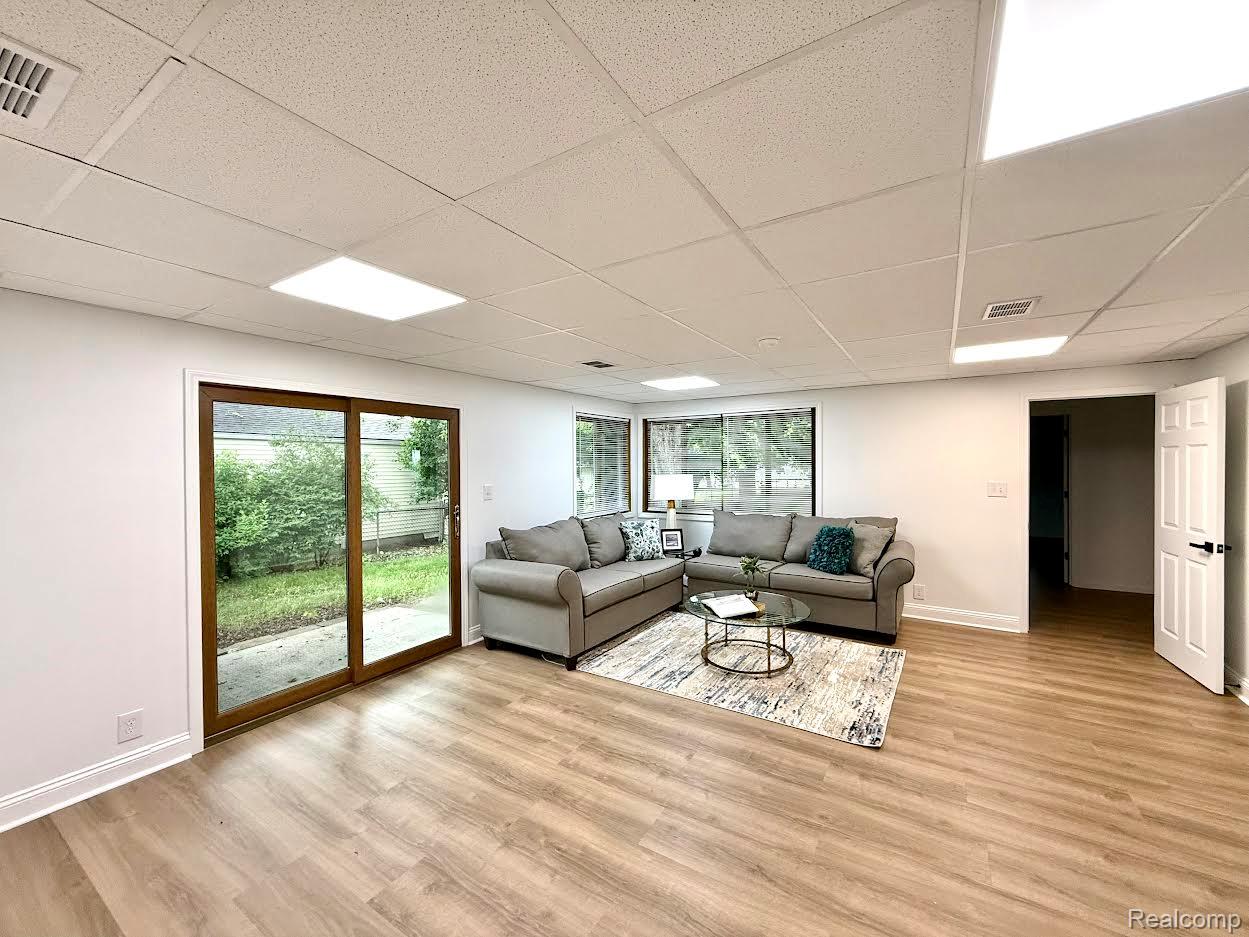 2526 Genes Drive
