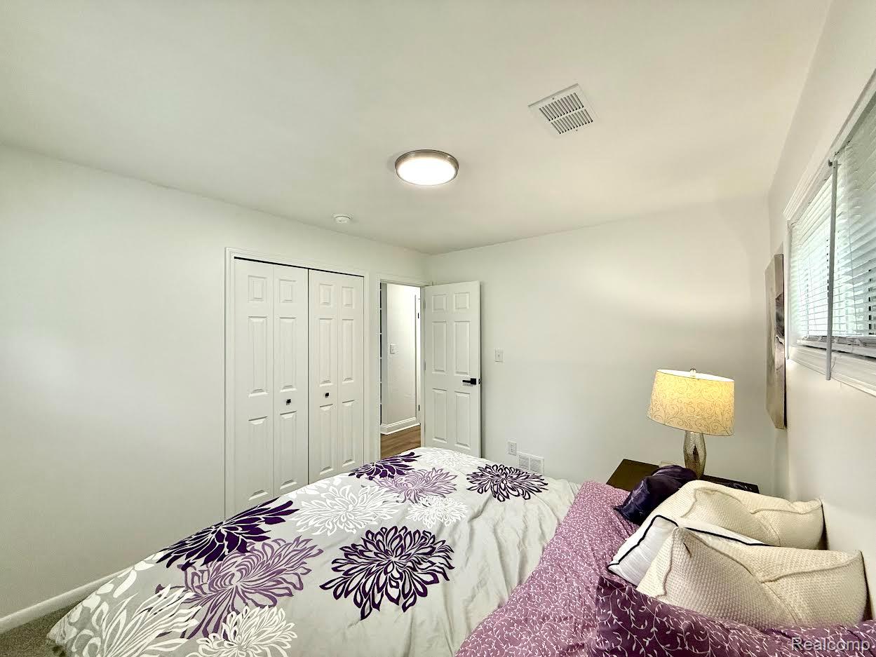 2526 Genes Drive