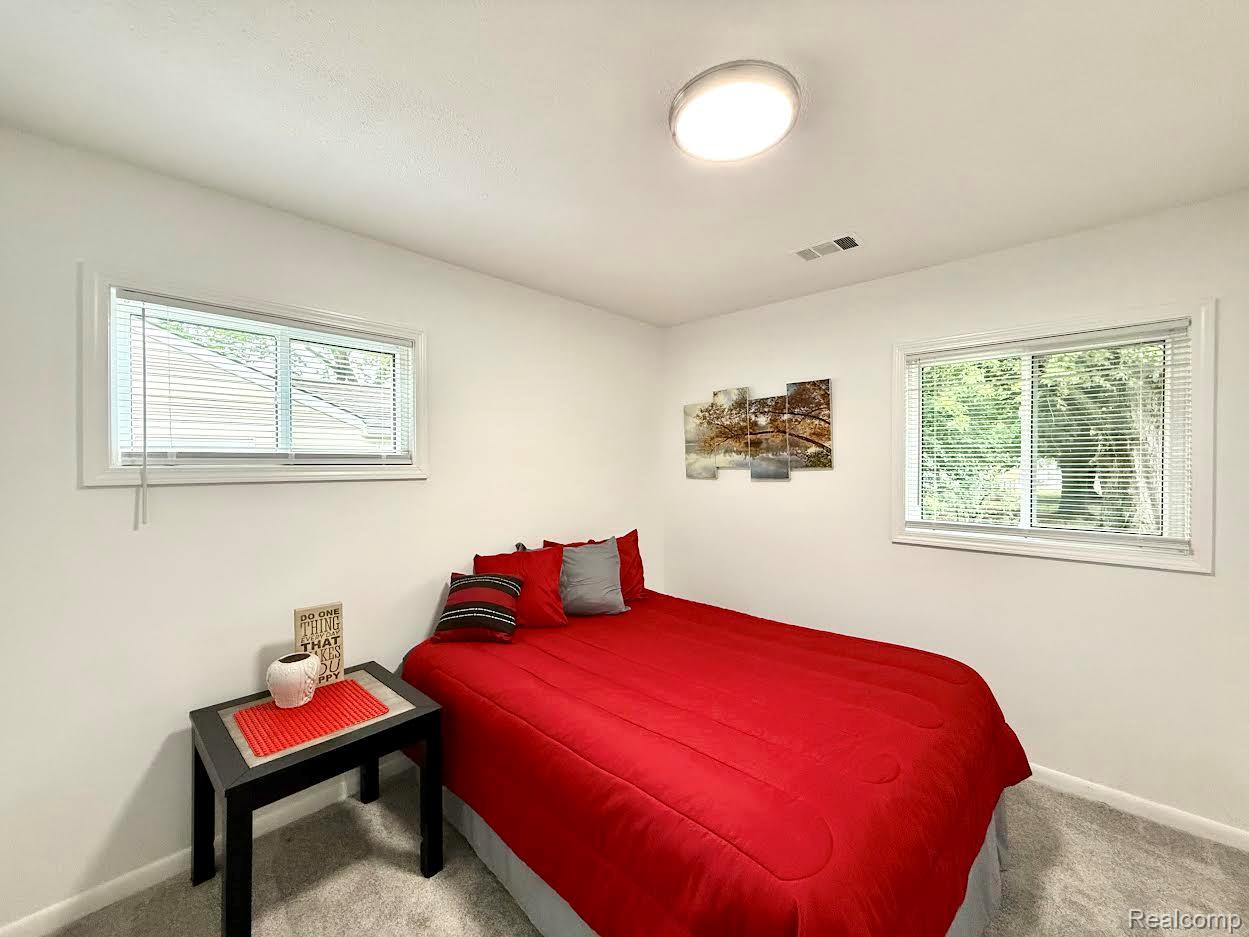 2526 Genes Drive