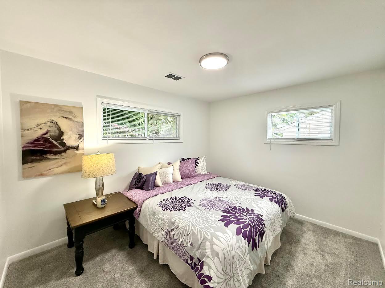 2526 Genes Drive