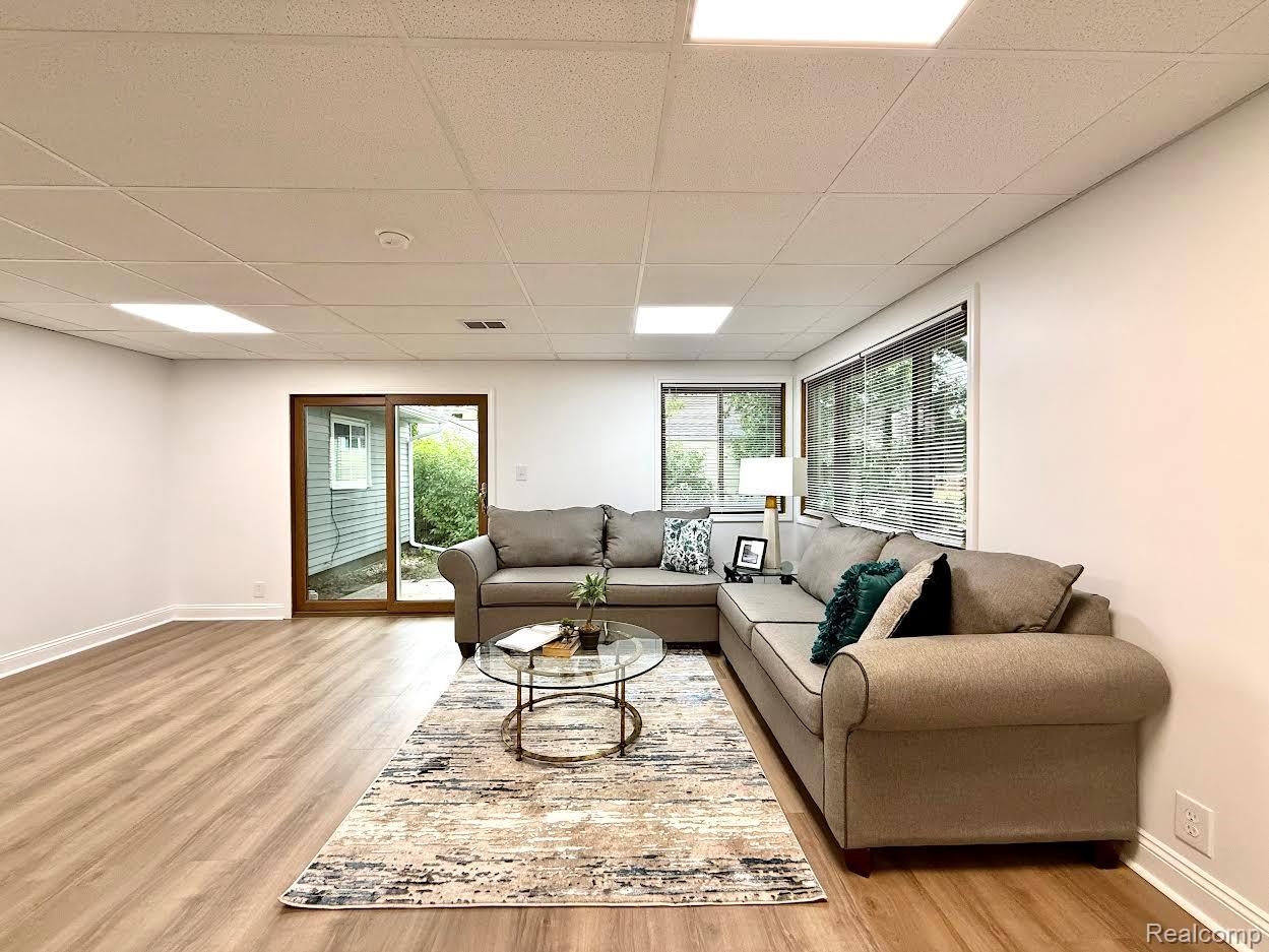2526 Genes Drive