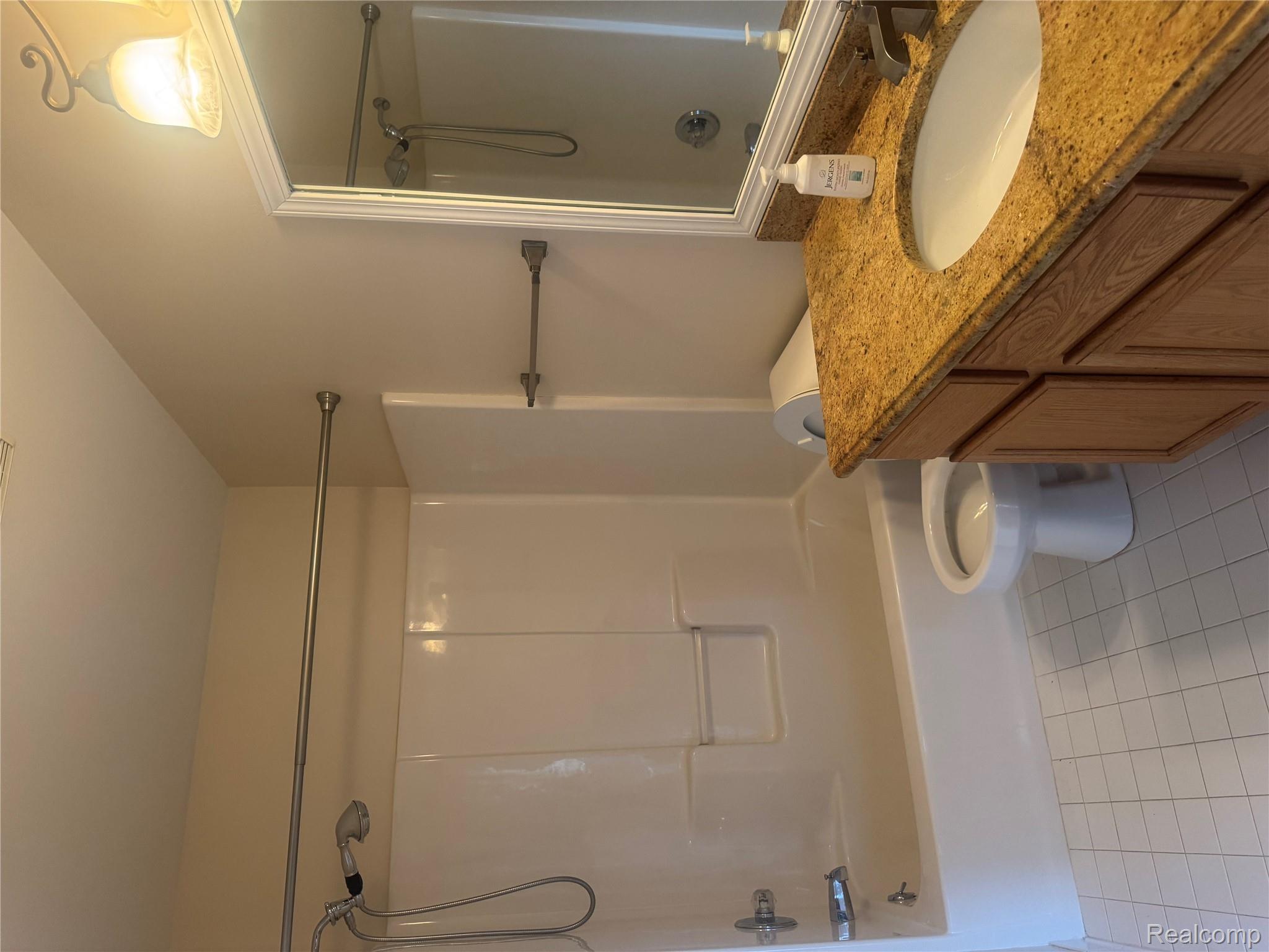 5245 Riverwalk Trail