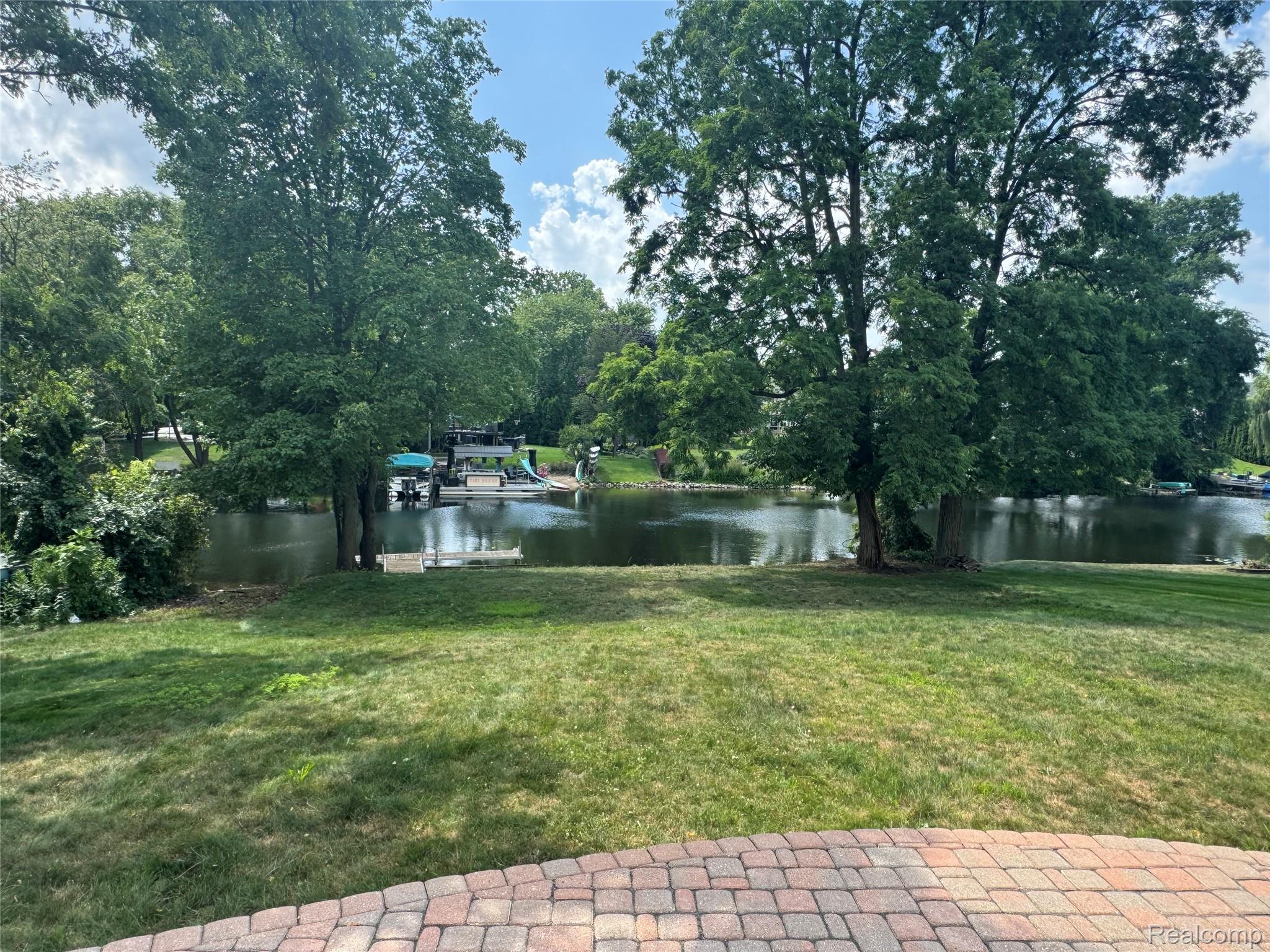 5245 Riverwalk Trail