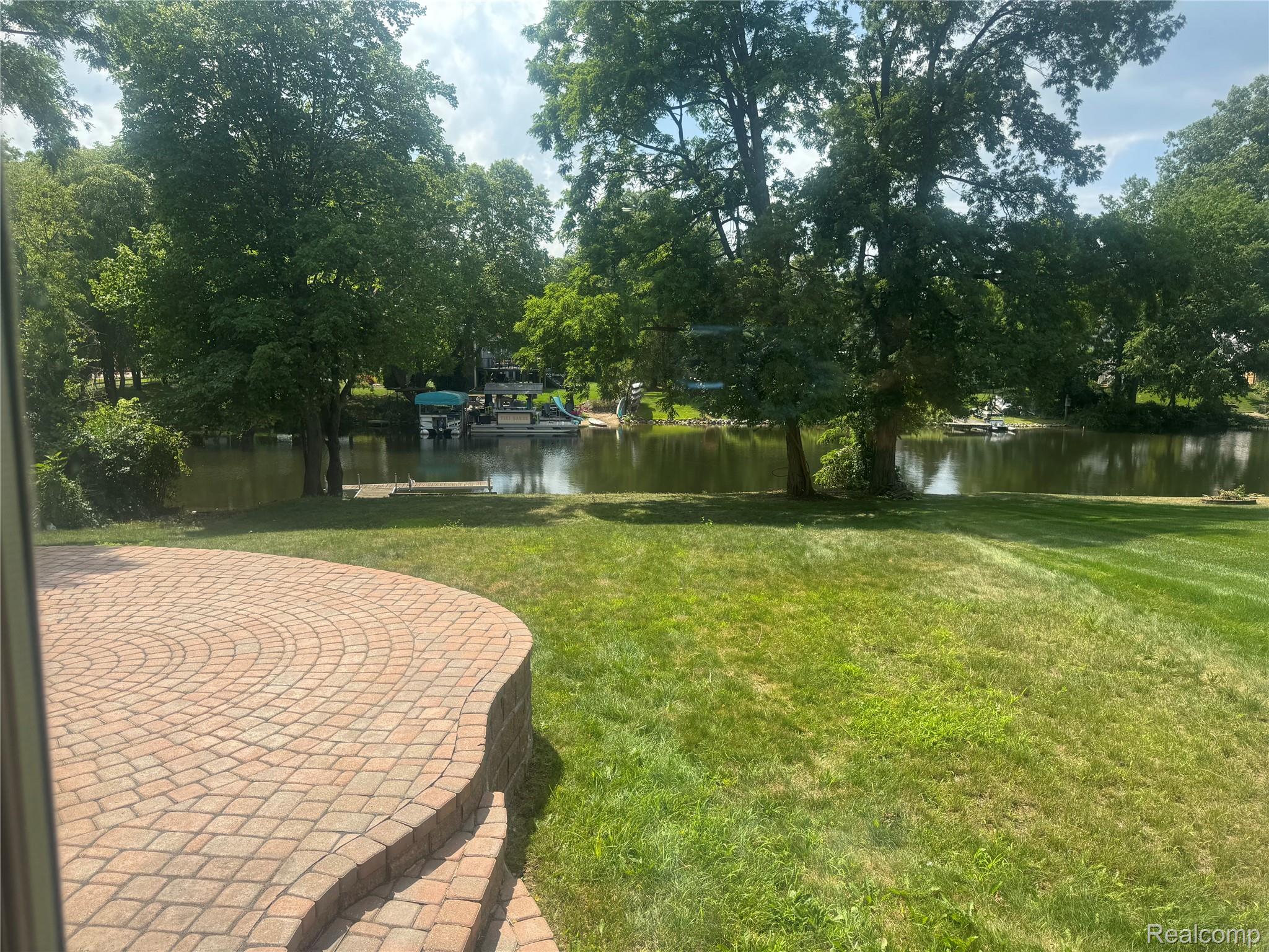 5245 Riverwalk Trail