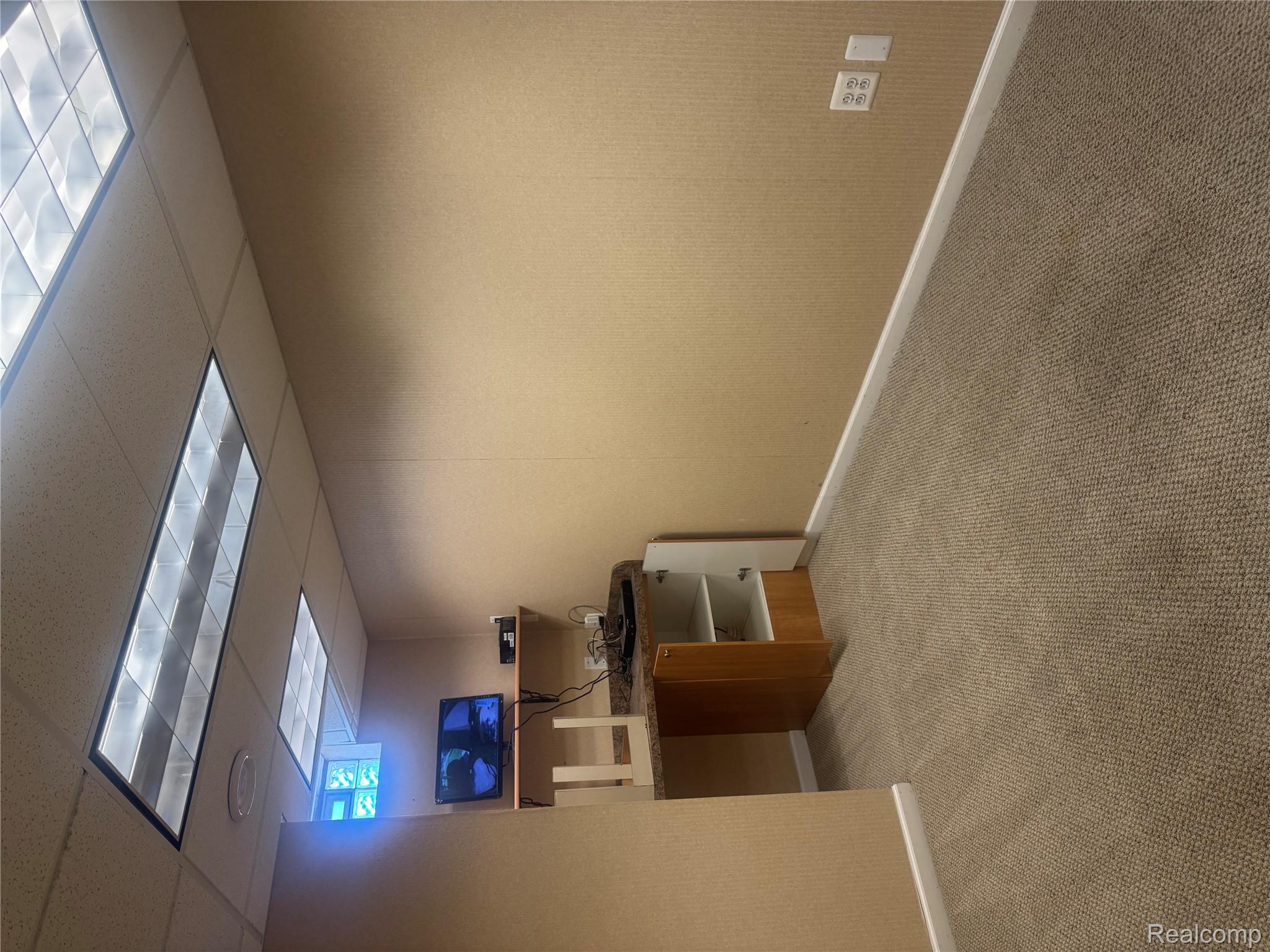 5245 Riverwalk Trail