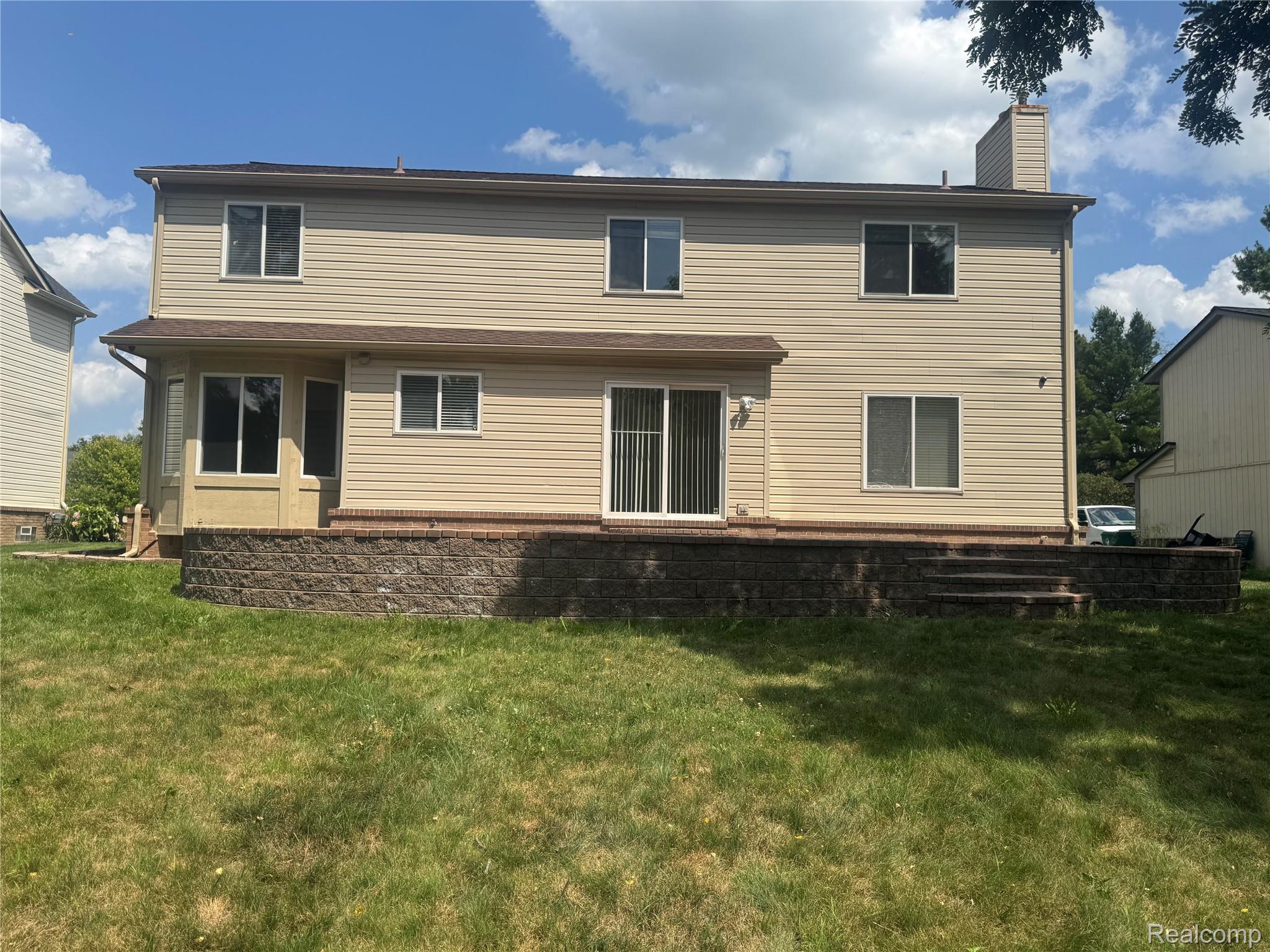 5245 Riverwalk Trail