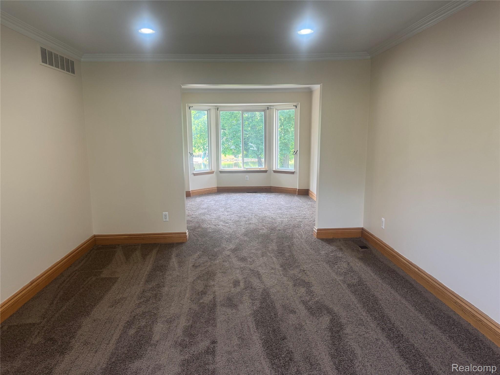 5245 Riverwalk Trail