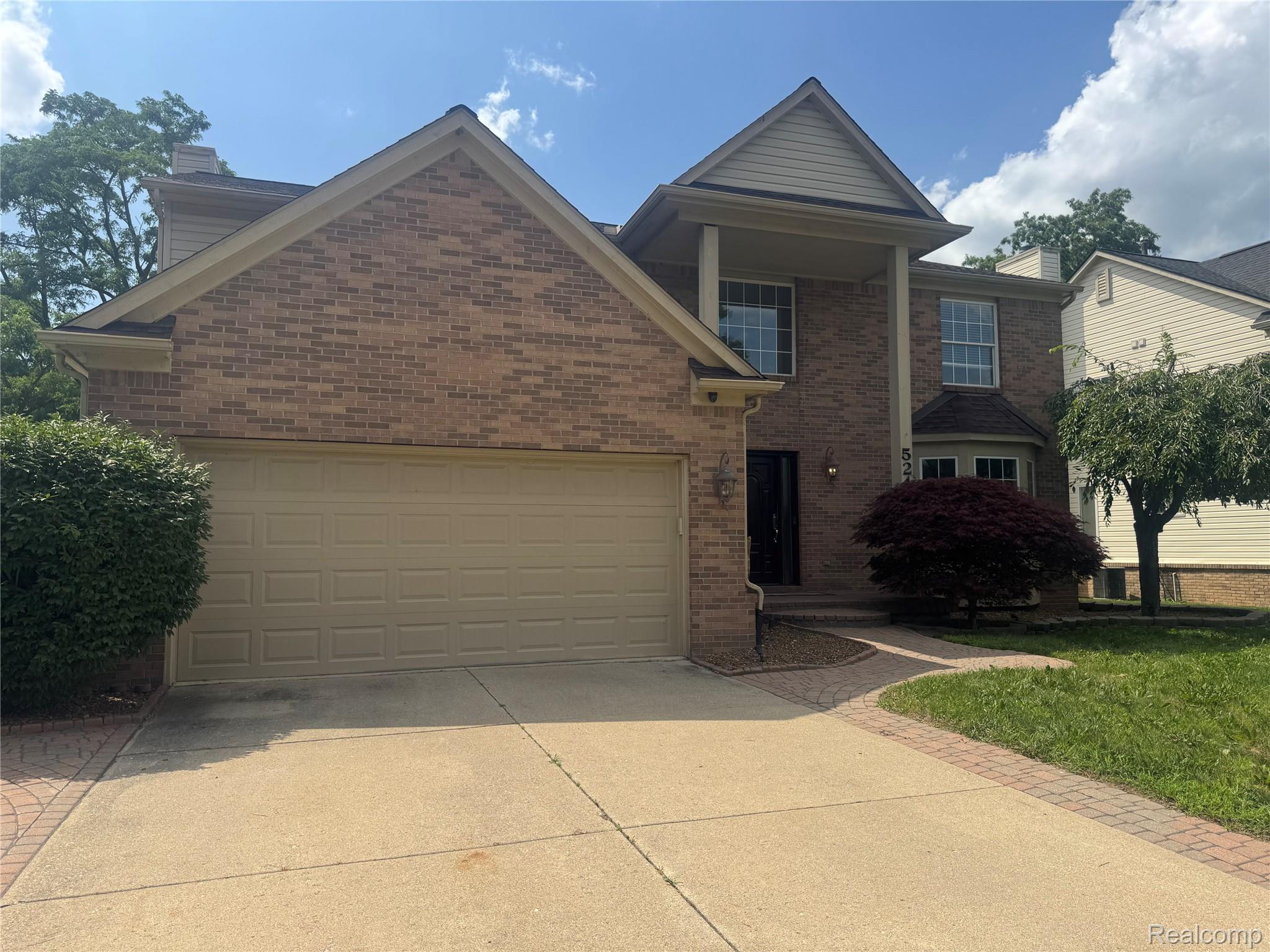 5245 Riverwalk Trail