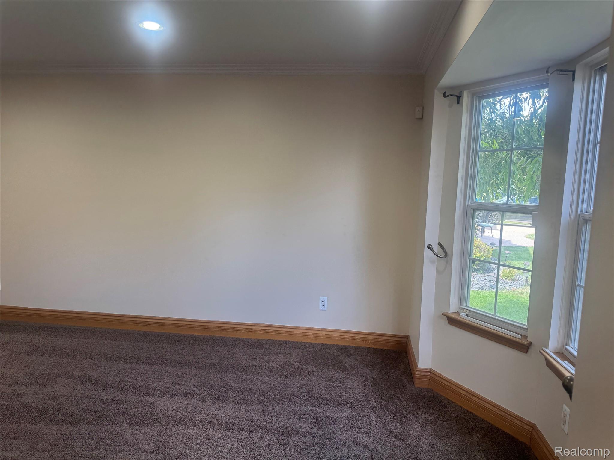 5245 Riverwalk Trail