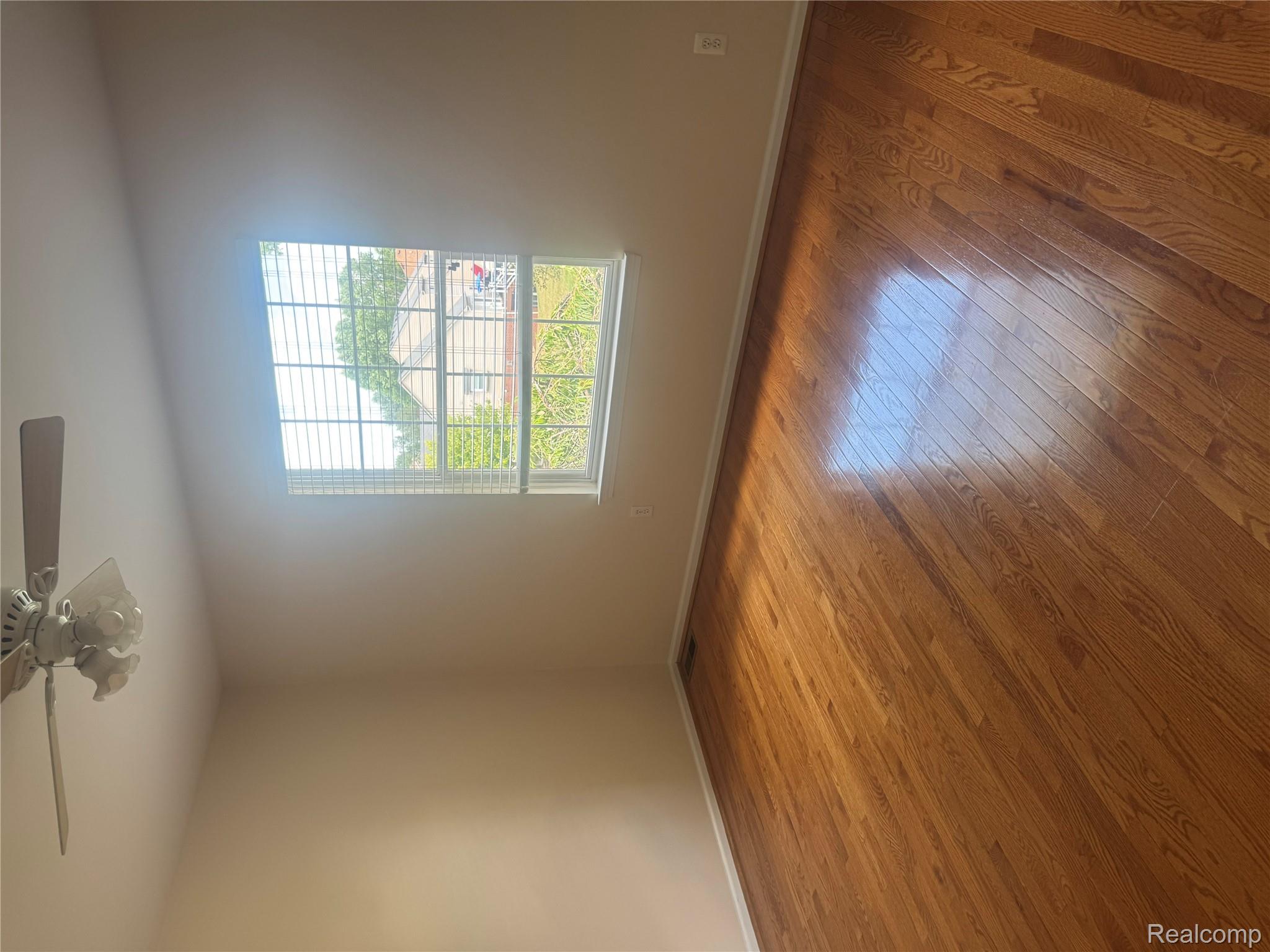 5245 Riverwalk Trail