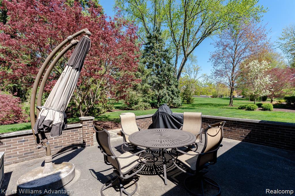 21442 Parklane Street