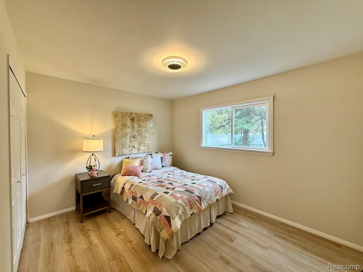 11859 Fairview Drive