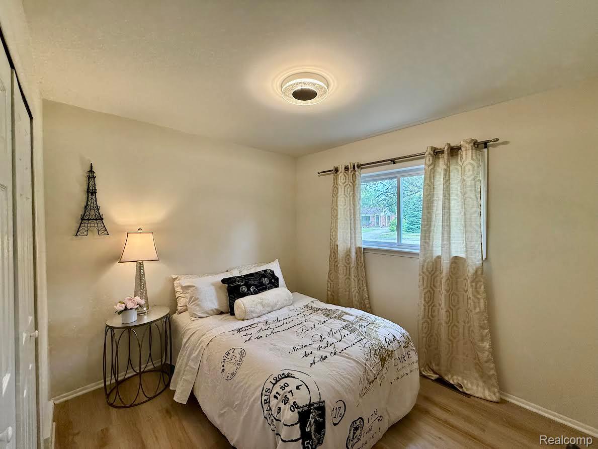 11859 Fairview Drive