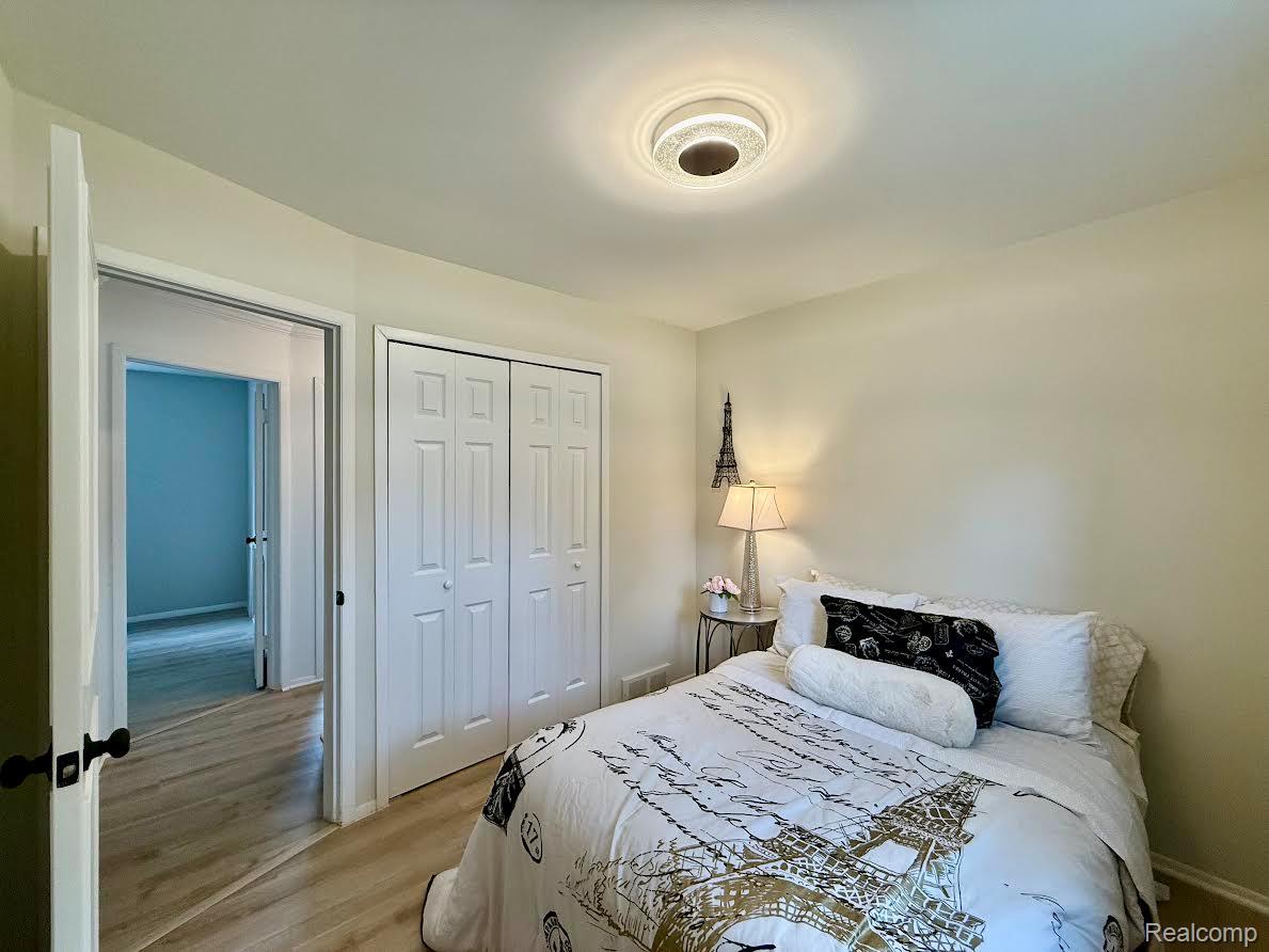 11859 Fairview Drive