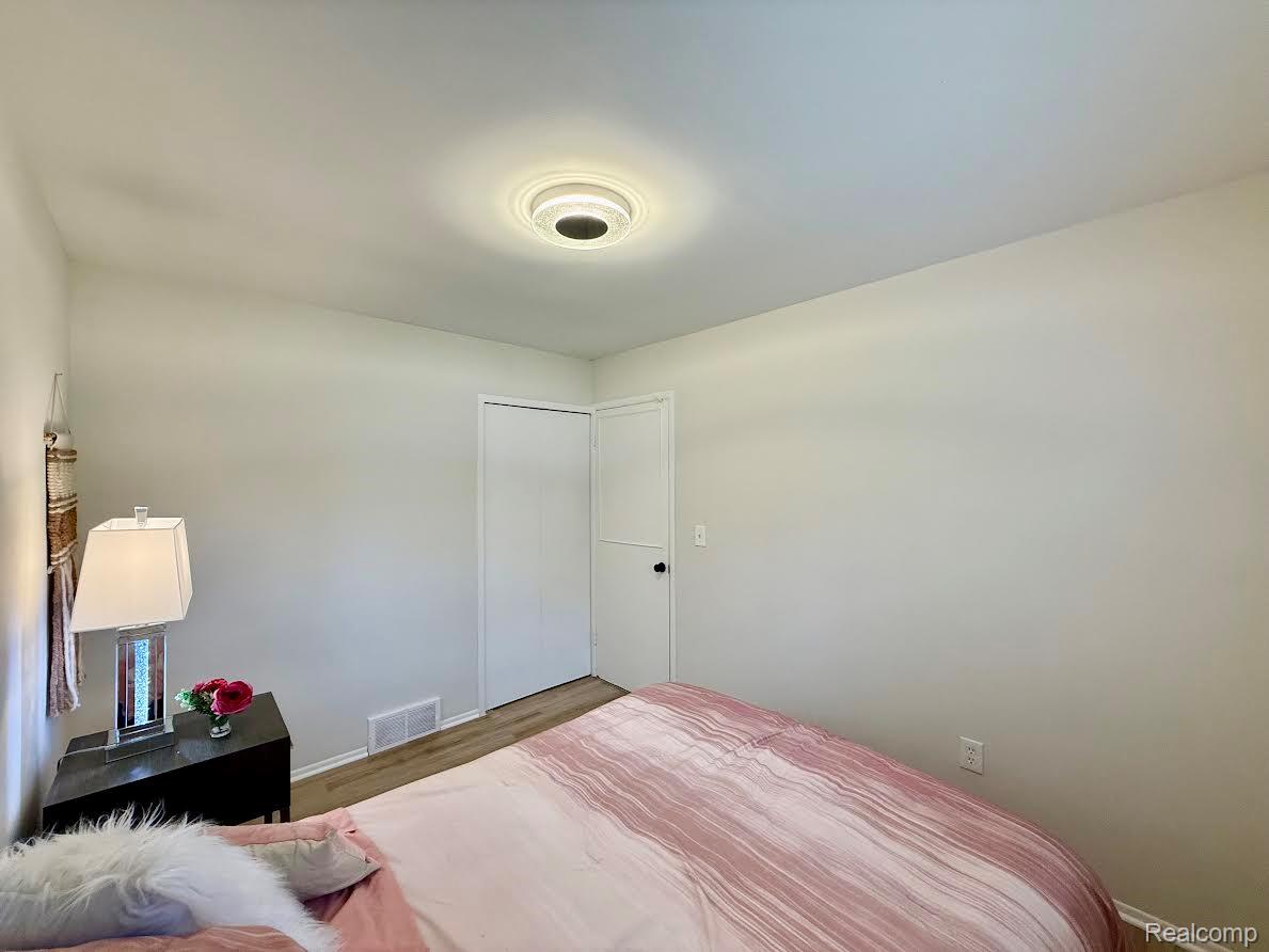 11859 Fairview Drive