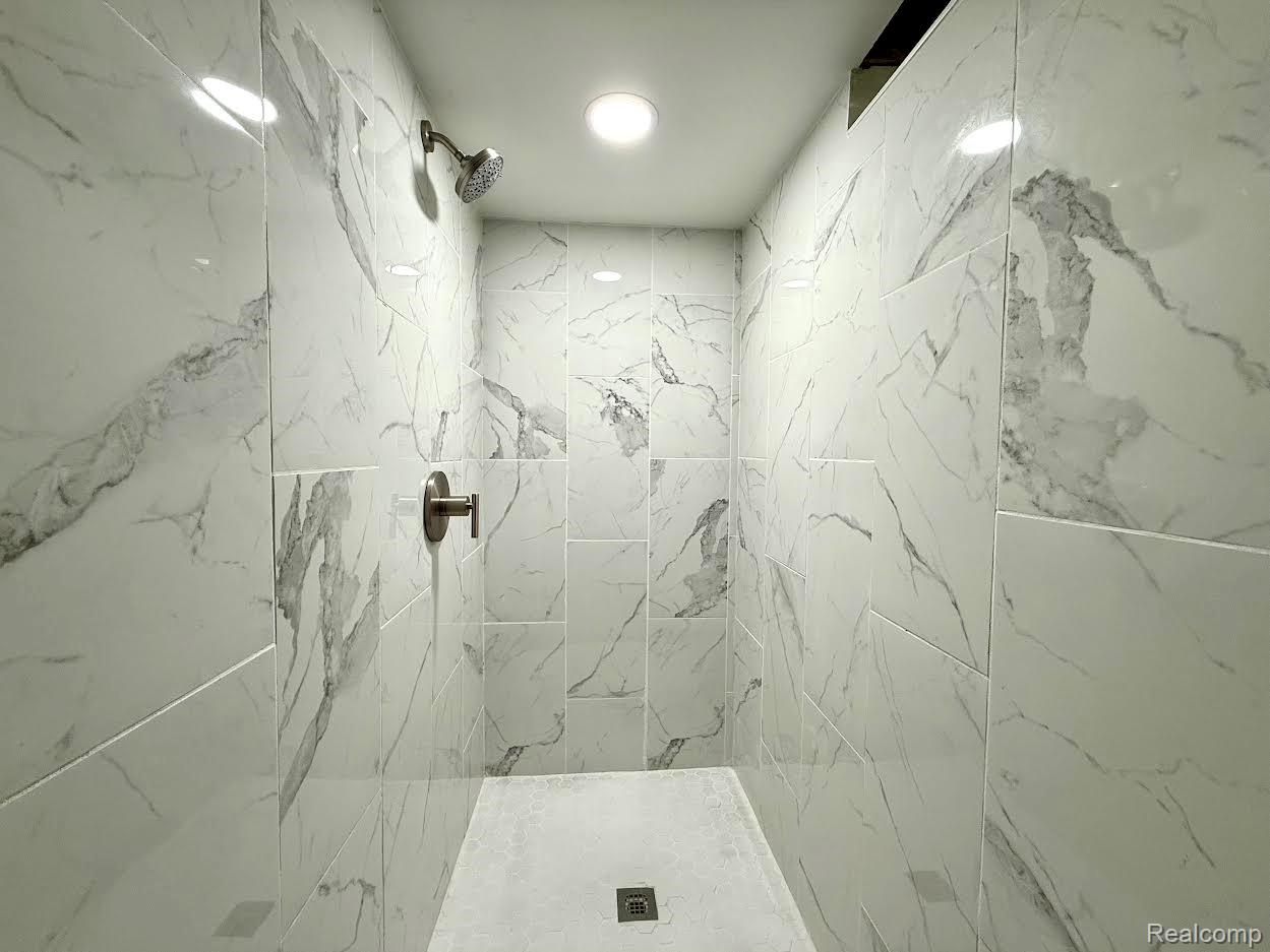 11859 Fairview Drive