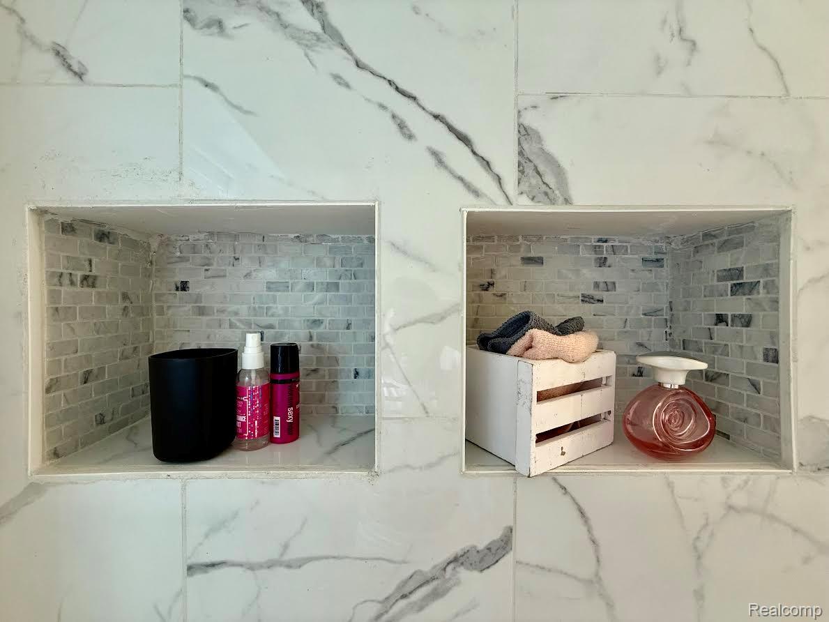 11859 Fairview Drive