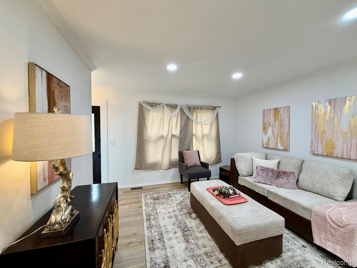 11859 Fairview Drive