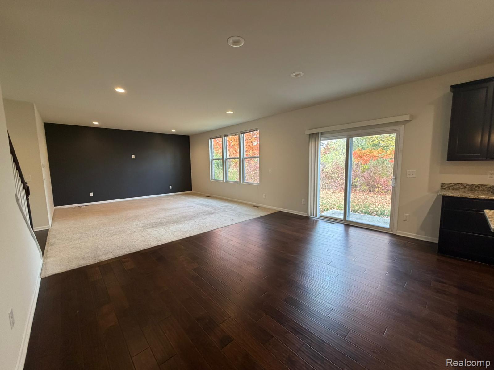 25835 Oberlin Boulevard