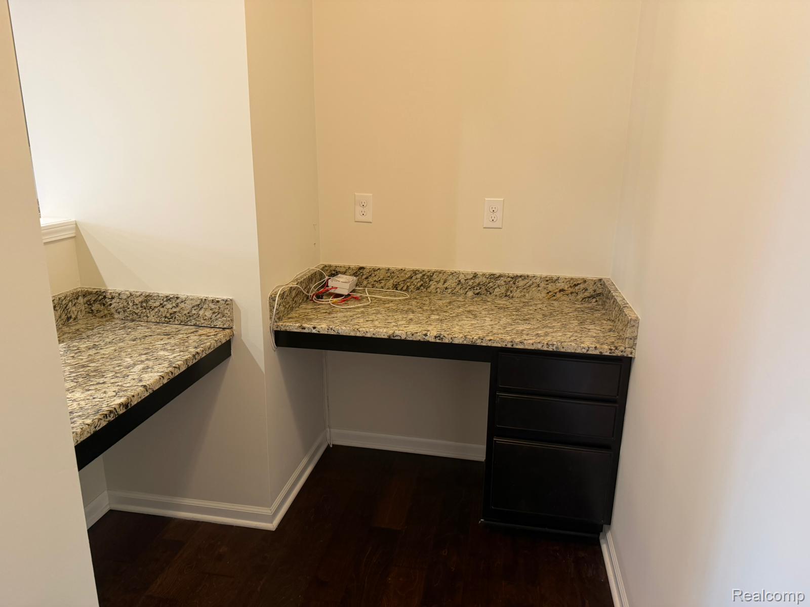 25835 Oberlin Boulevard