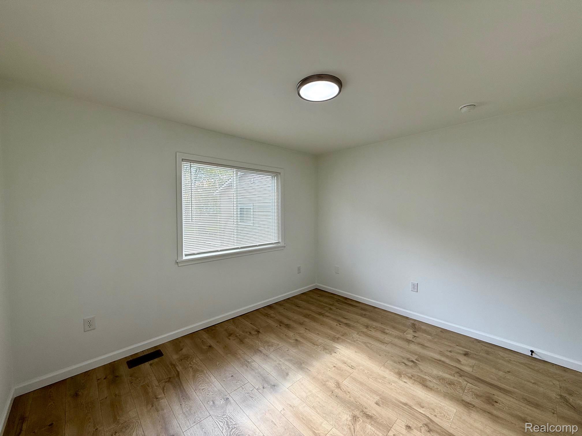 45949 Bontekos Avenue