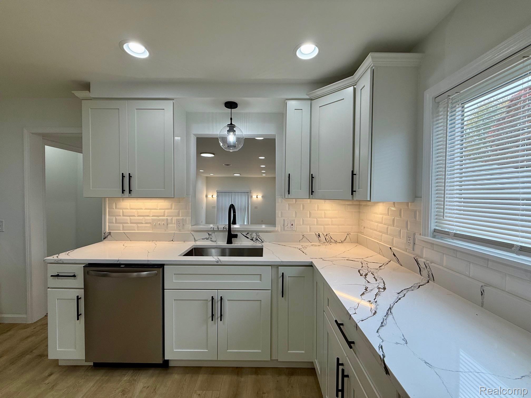 45949 Bontekos Avenue