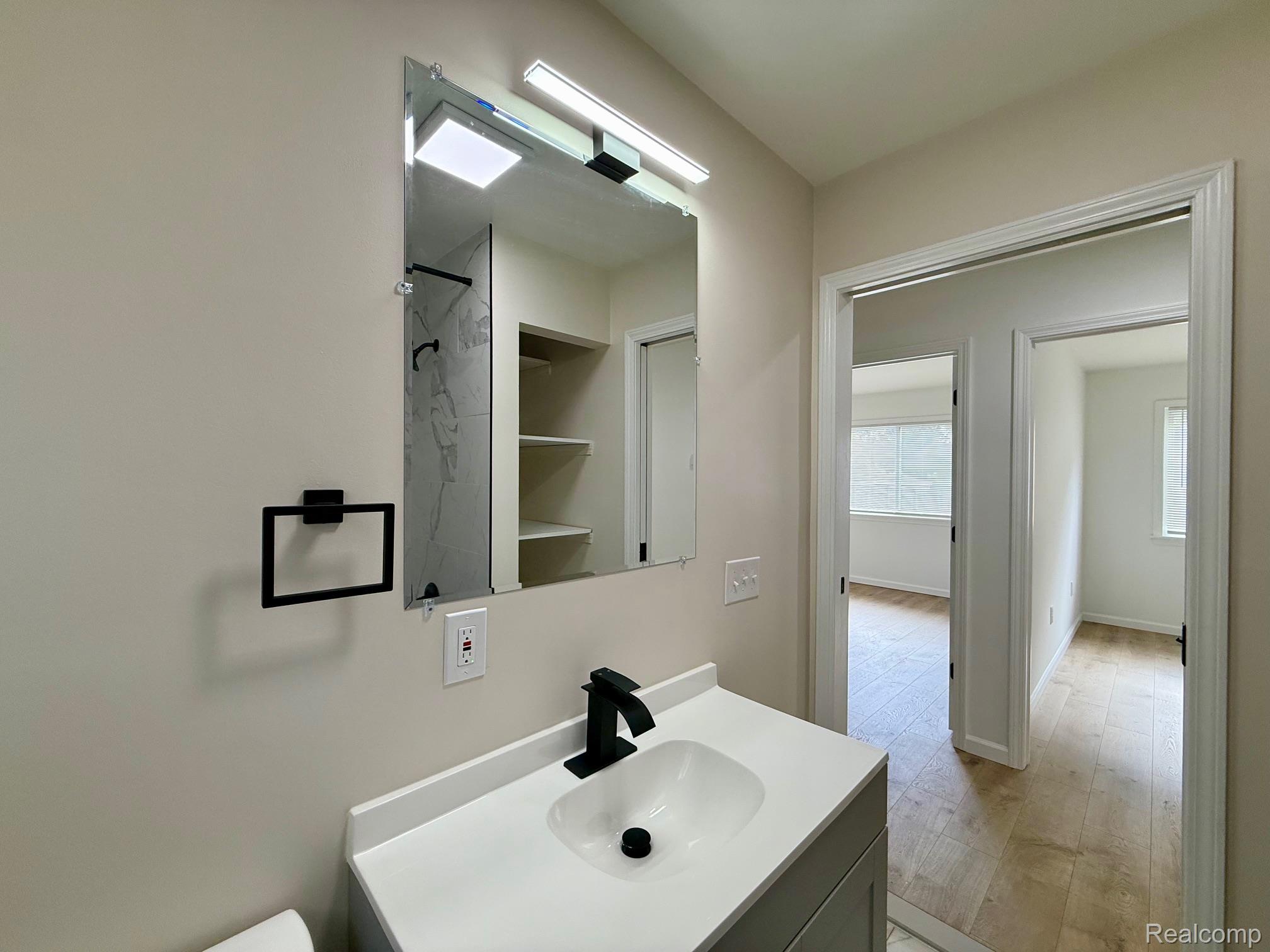 45949 Bontekos Avenue