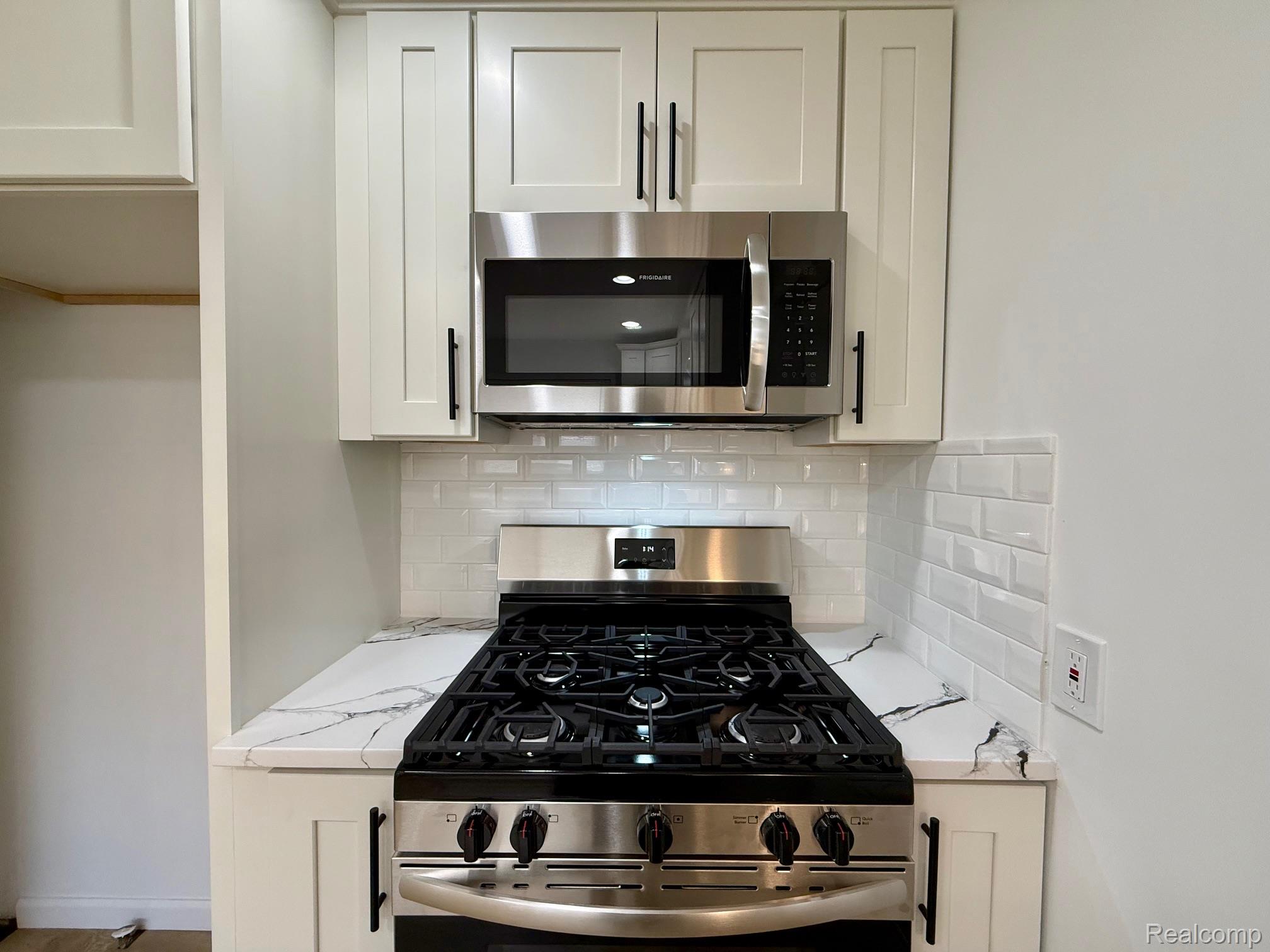 45949 Bontekos Avenue