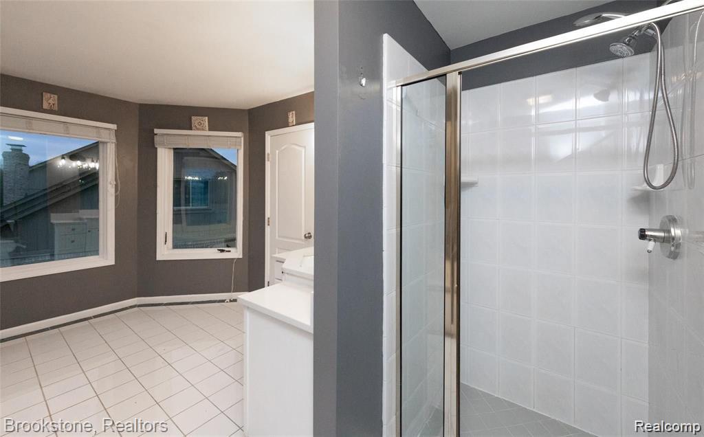 15002 Knightsbridge Drive