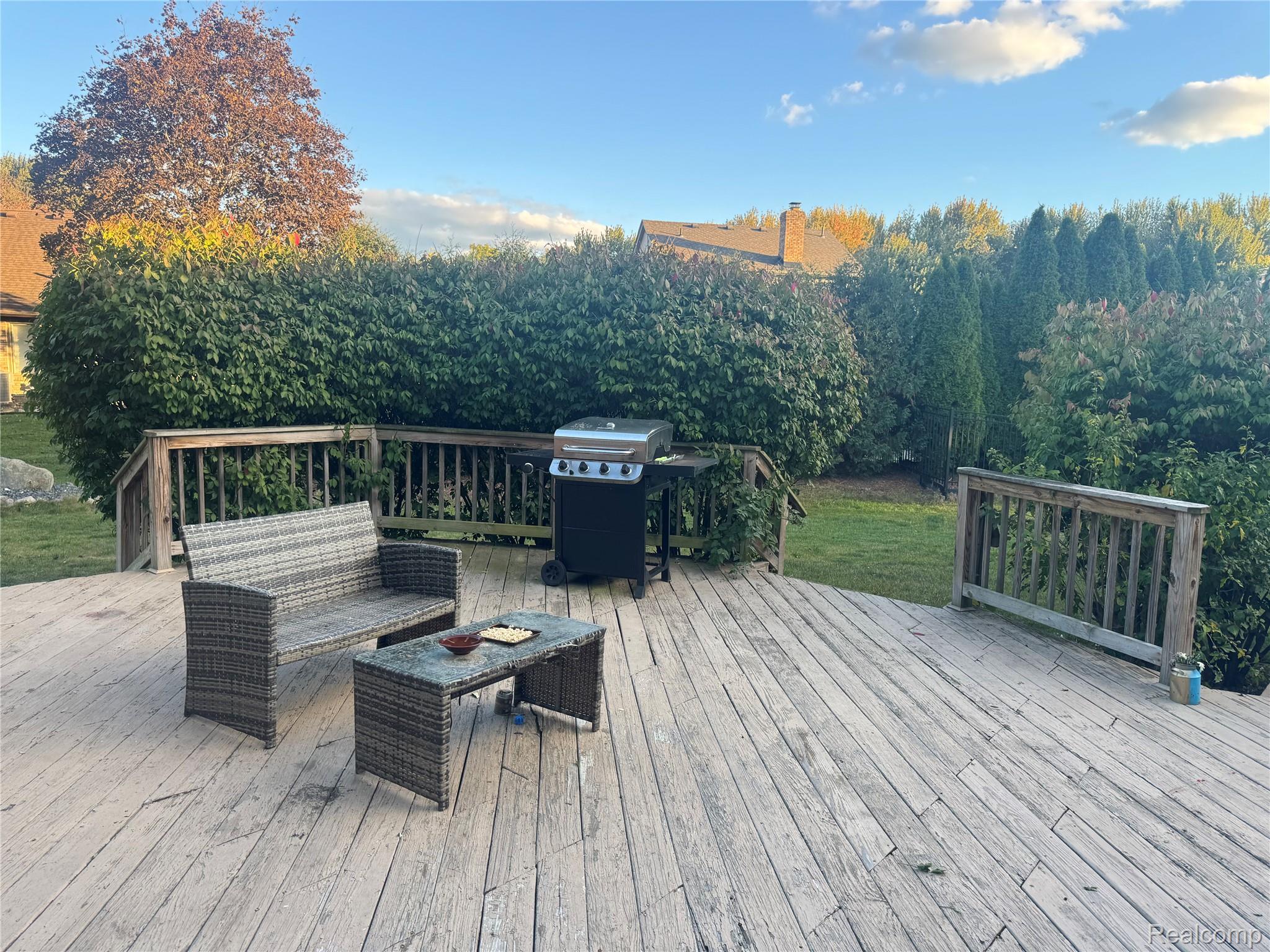 15002 Knightsbridge Drive