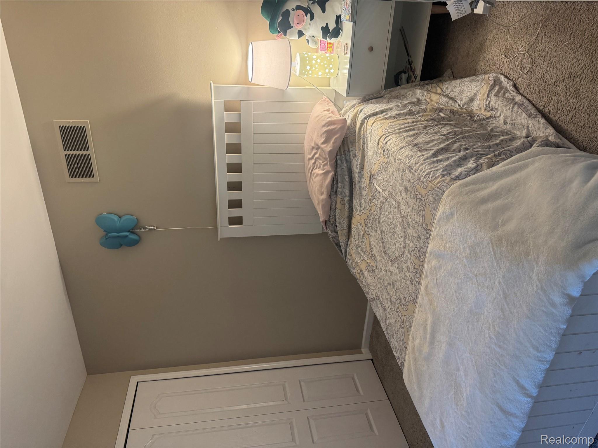 15002 Knightsbridge Drive