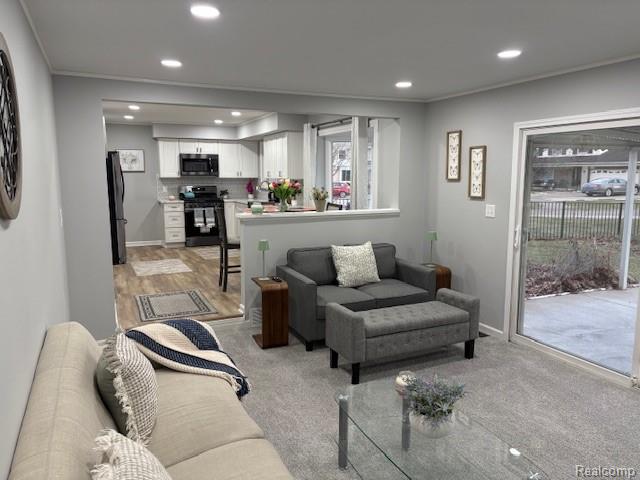 14749 Williamsburg Drive