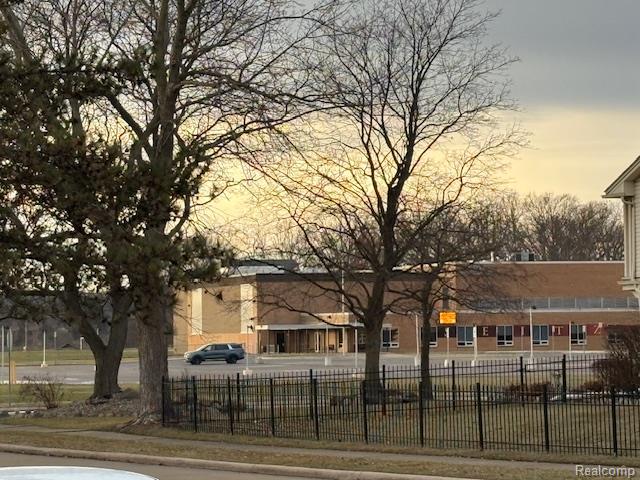 14749 Williamsburg Drive