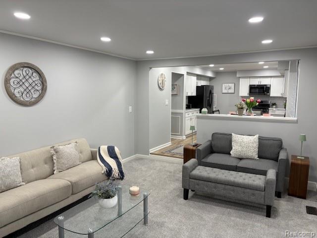 14749 Williamsburg Drive