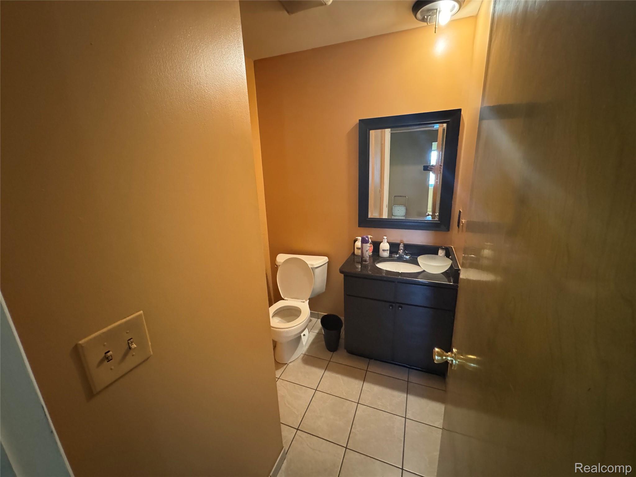 28330 Lahser Rd Road