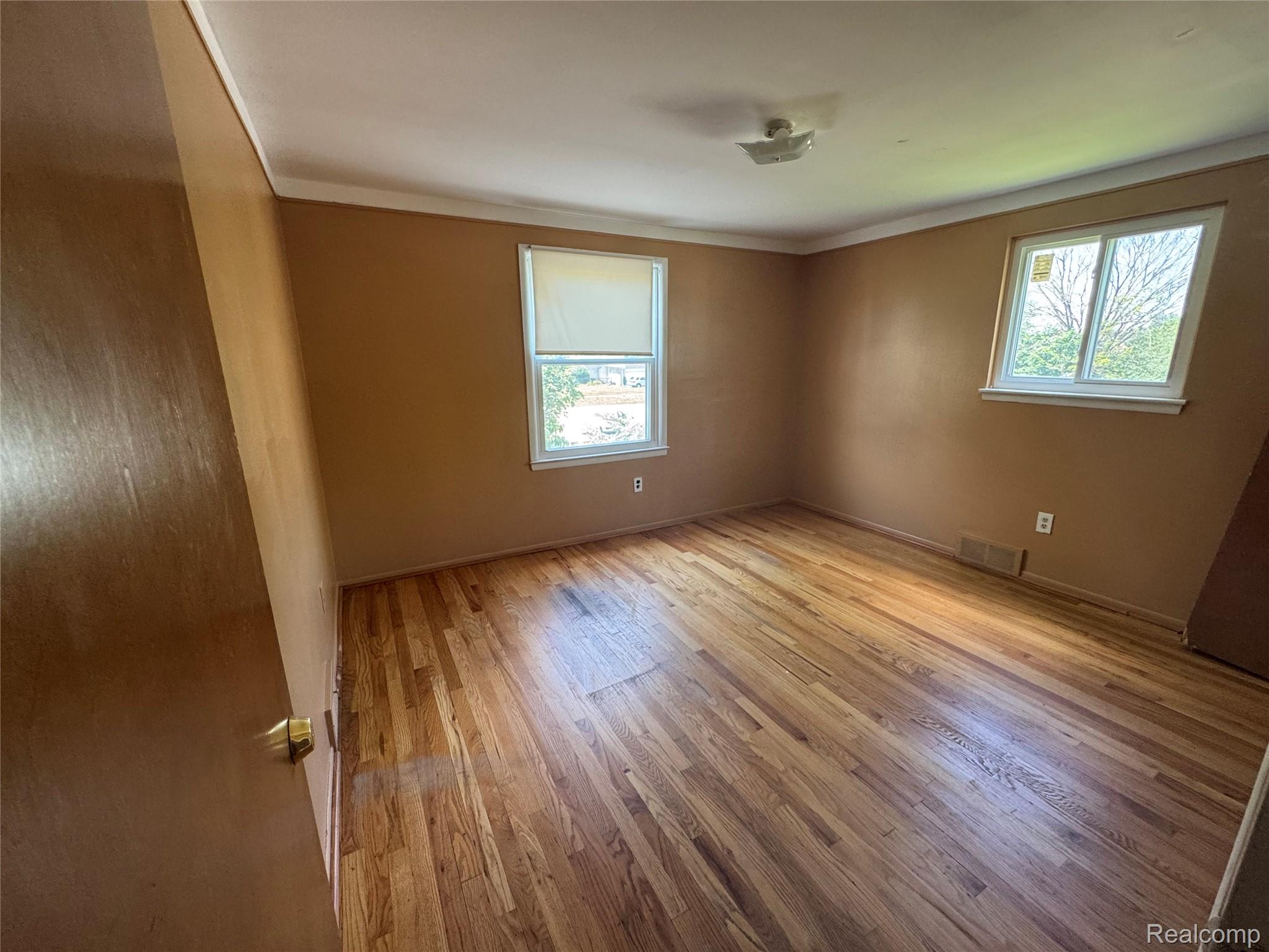 28330 Lahser Rd Road