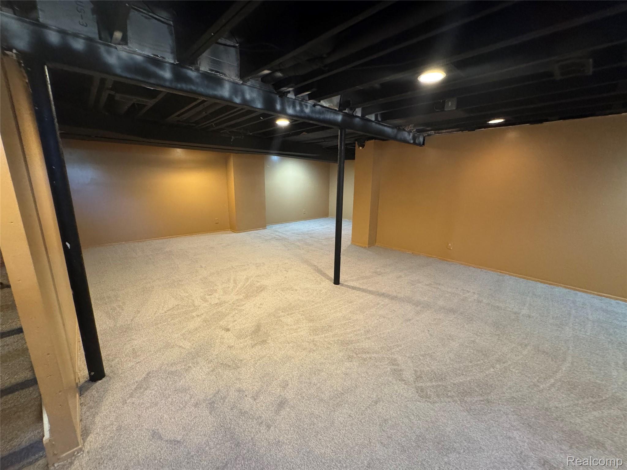 28330 Lahser Rd Road