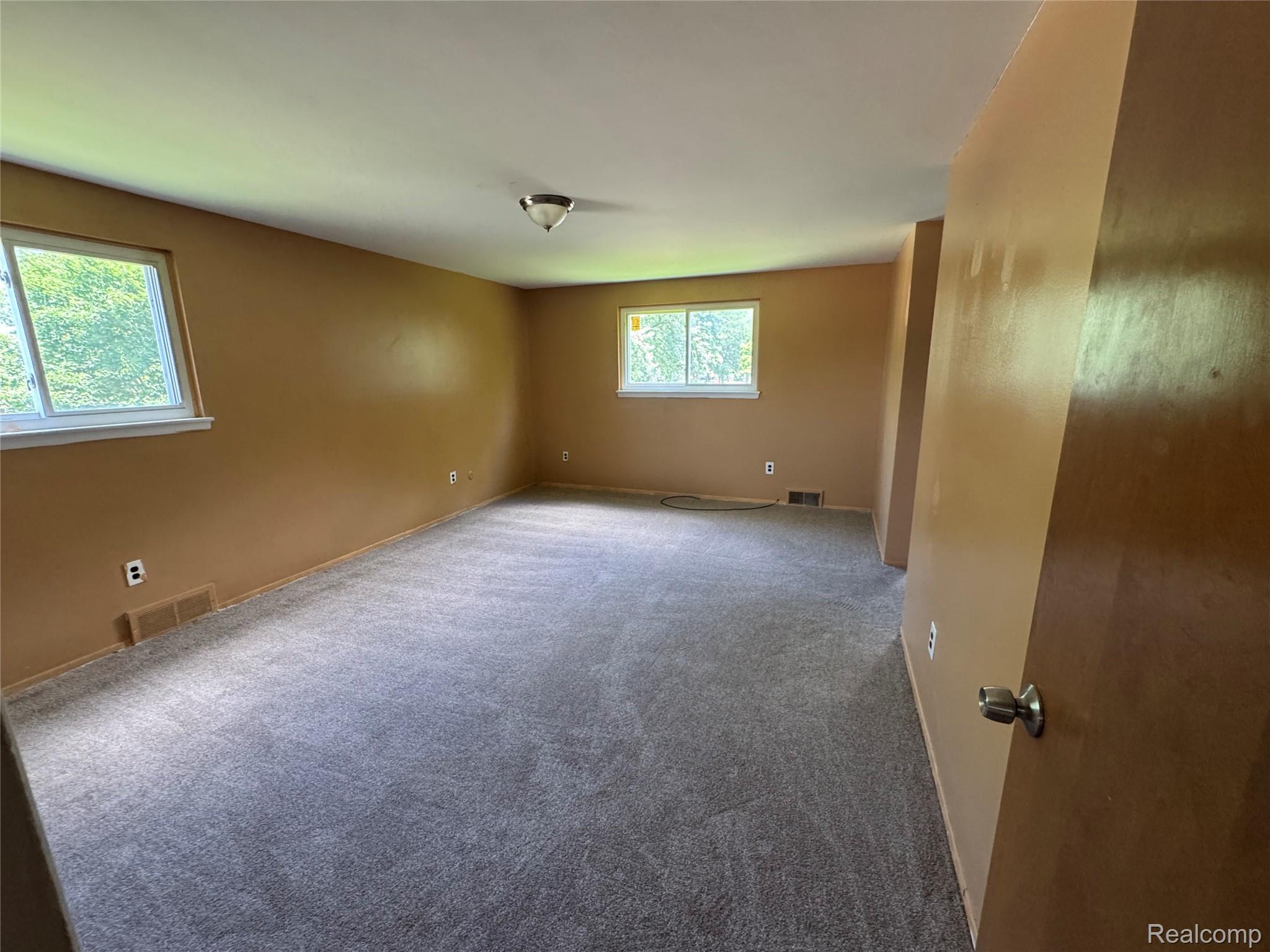 28330 Lahser Rd Road