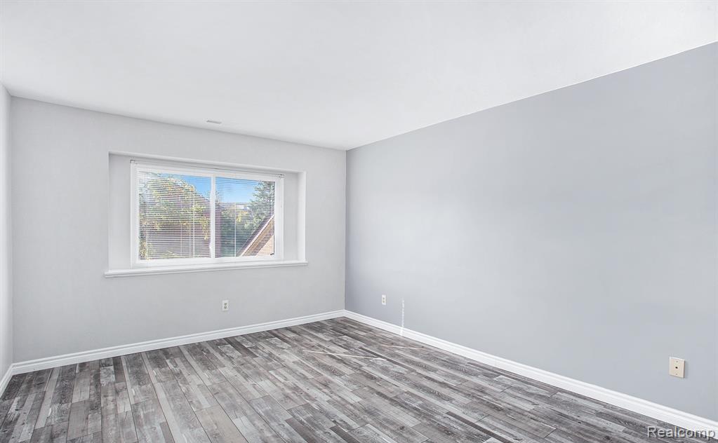 6619 Ridgefield Circle 205