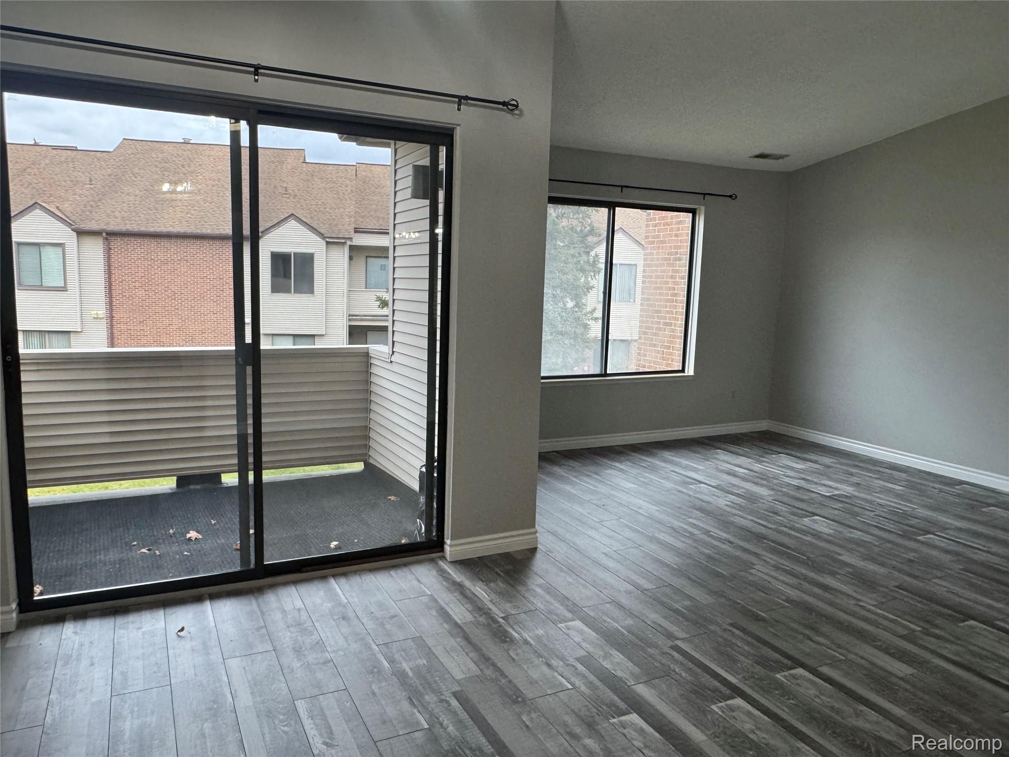 6619 Ridgefield Circle 205