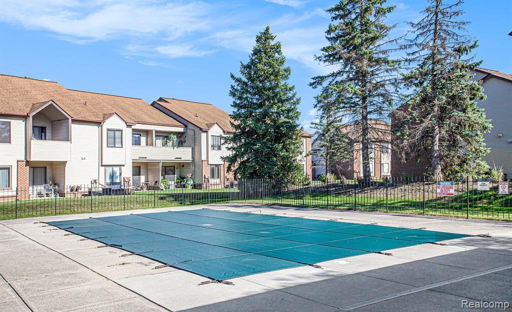 6619 Ridgefield Circle 205