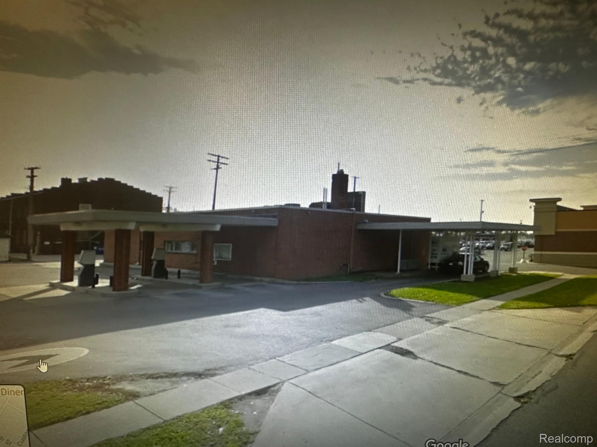 1000 S MONROE Street