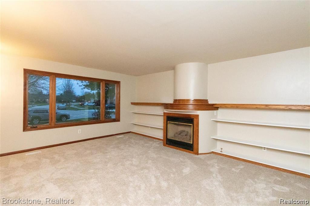 15002 Knightsbridge Drive