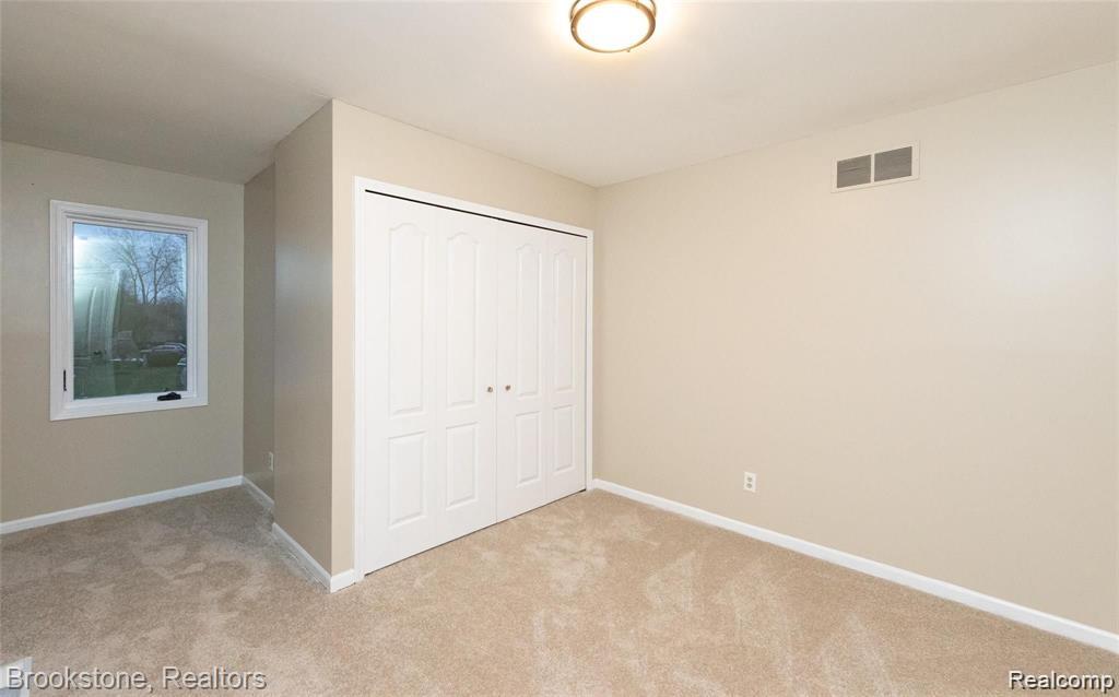 15002 Knightsbridge Drive